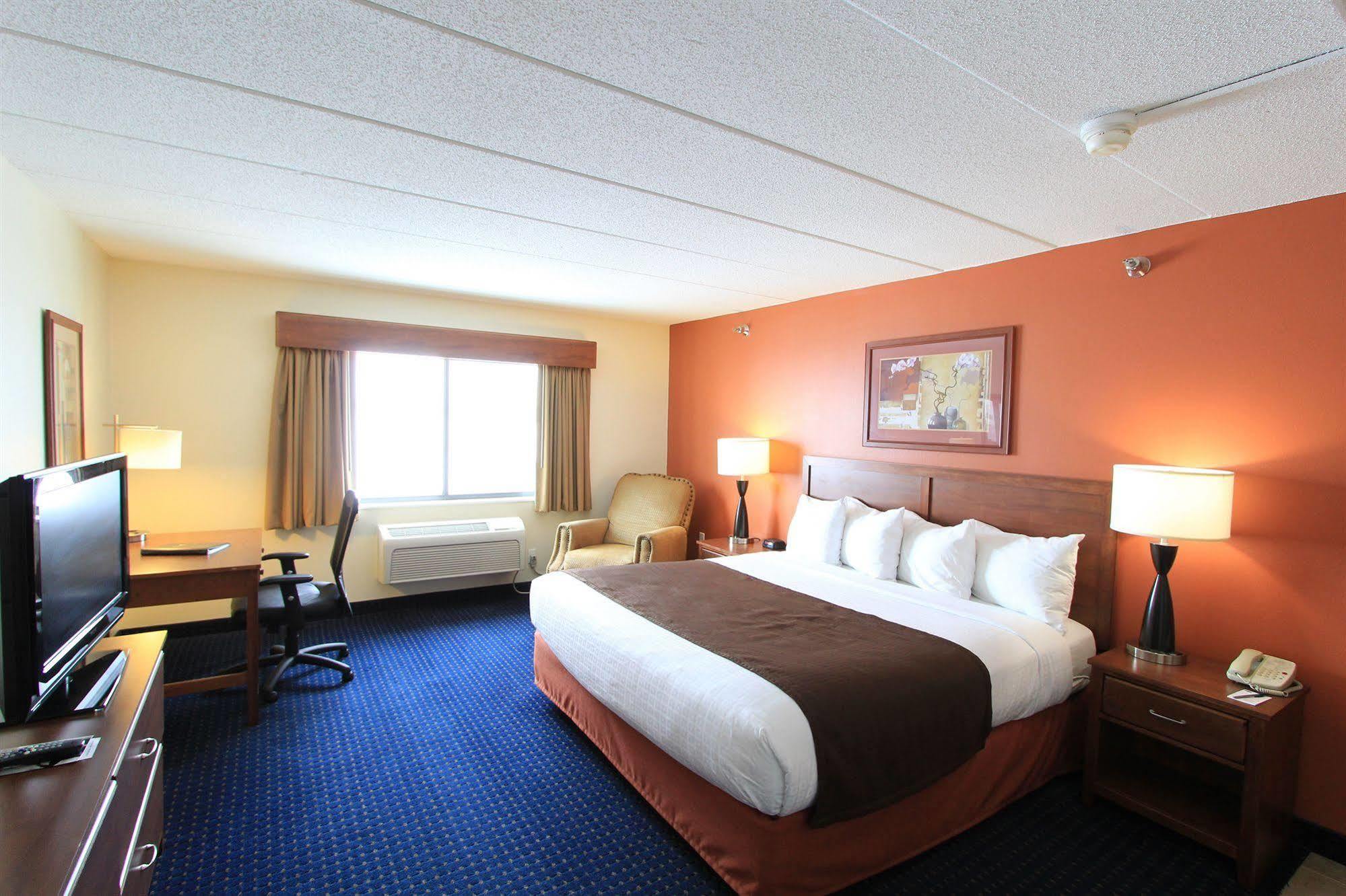 Americinn By Wyndham Cedar Rapids Airport Exterior foto